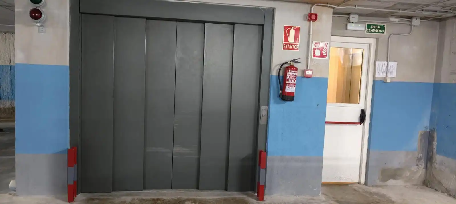 Individual with lift for sale in Santa Maria, imagen 2