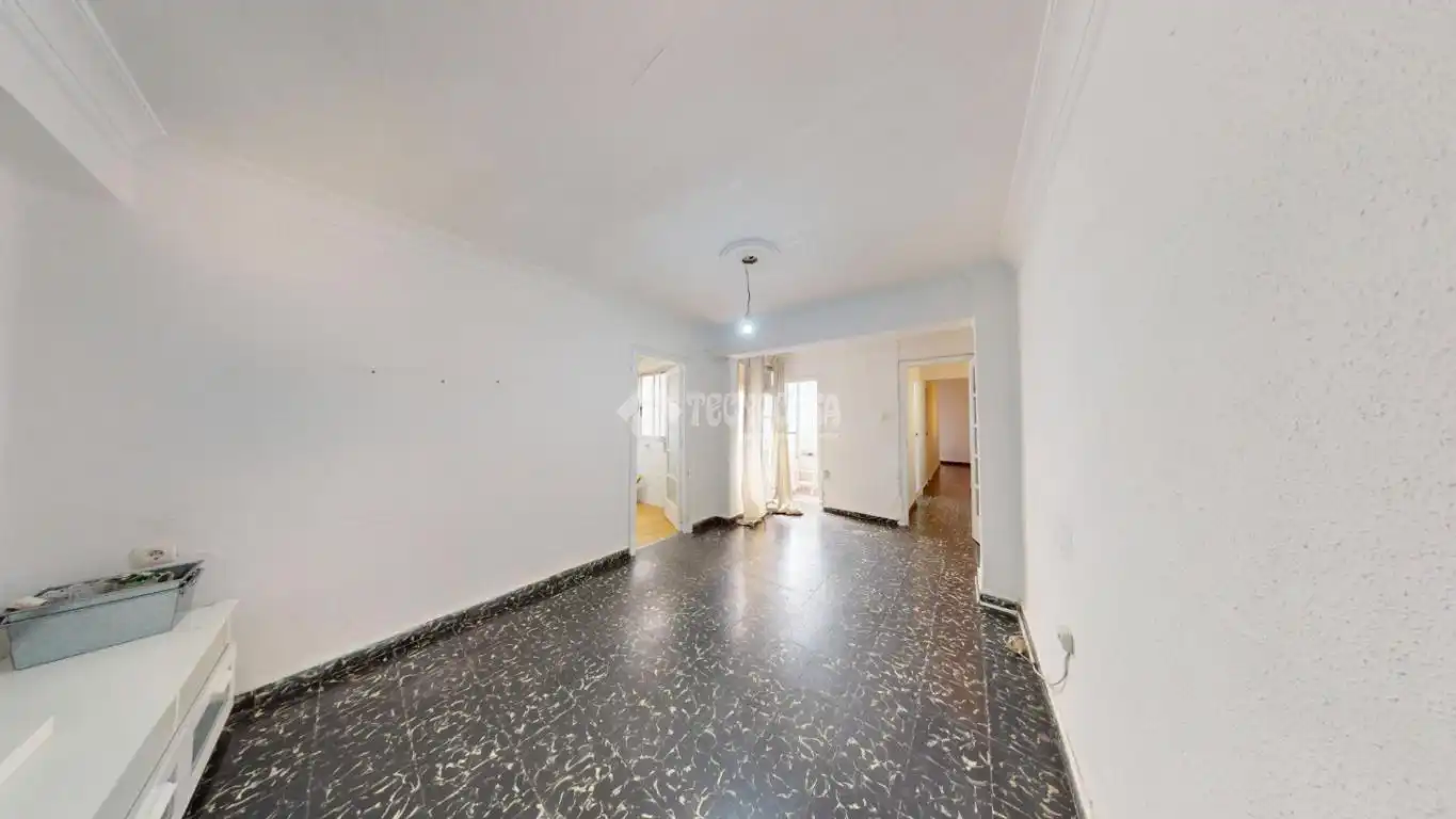 Piso en venta en Valencia con Balcón