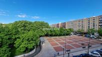 Vista exterior de Apartament en venda en  Logroño