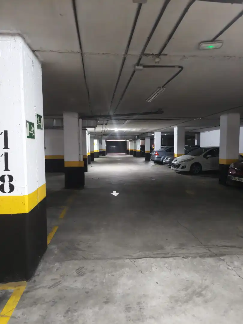 Parking de Ático en venta en Madrid con Calefacción, Jardín privado y Parquet