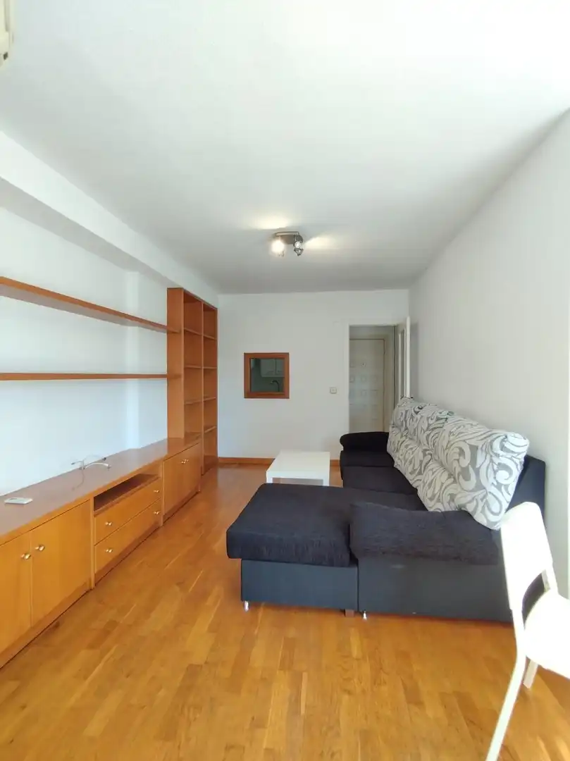 Mini appartamento con terrazza in affitto a Avenida Avenida Juan Carlos I