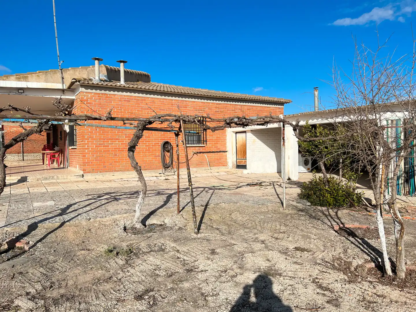 Vista exterior de Casa o xalet en venda en Villafranca de los Caballeros amb Aire condicionat, Calefacció i Terrassa