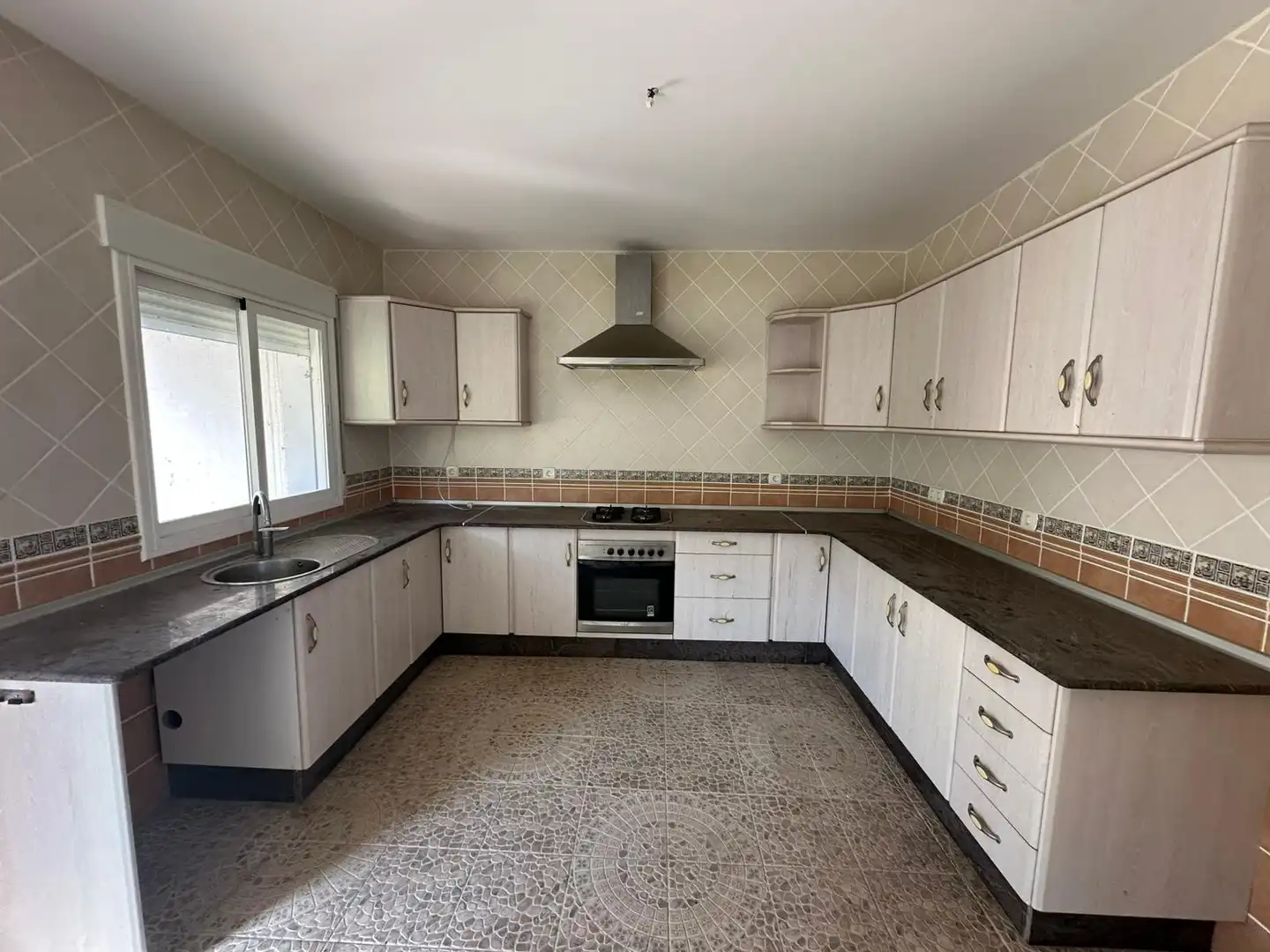 Cocina de Casa o chalet en venta en Lucainena de las Torres con Jardín privado y Terraza