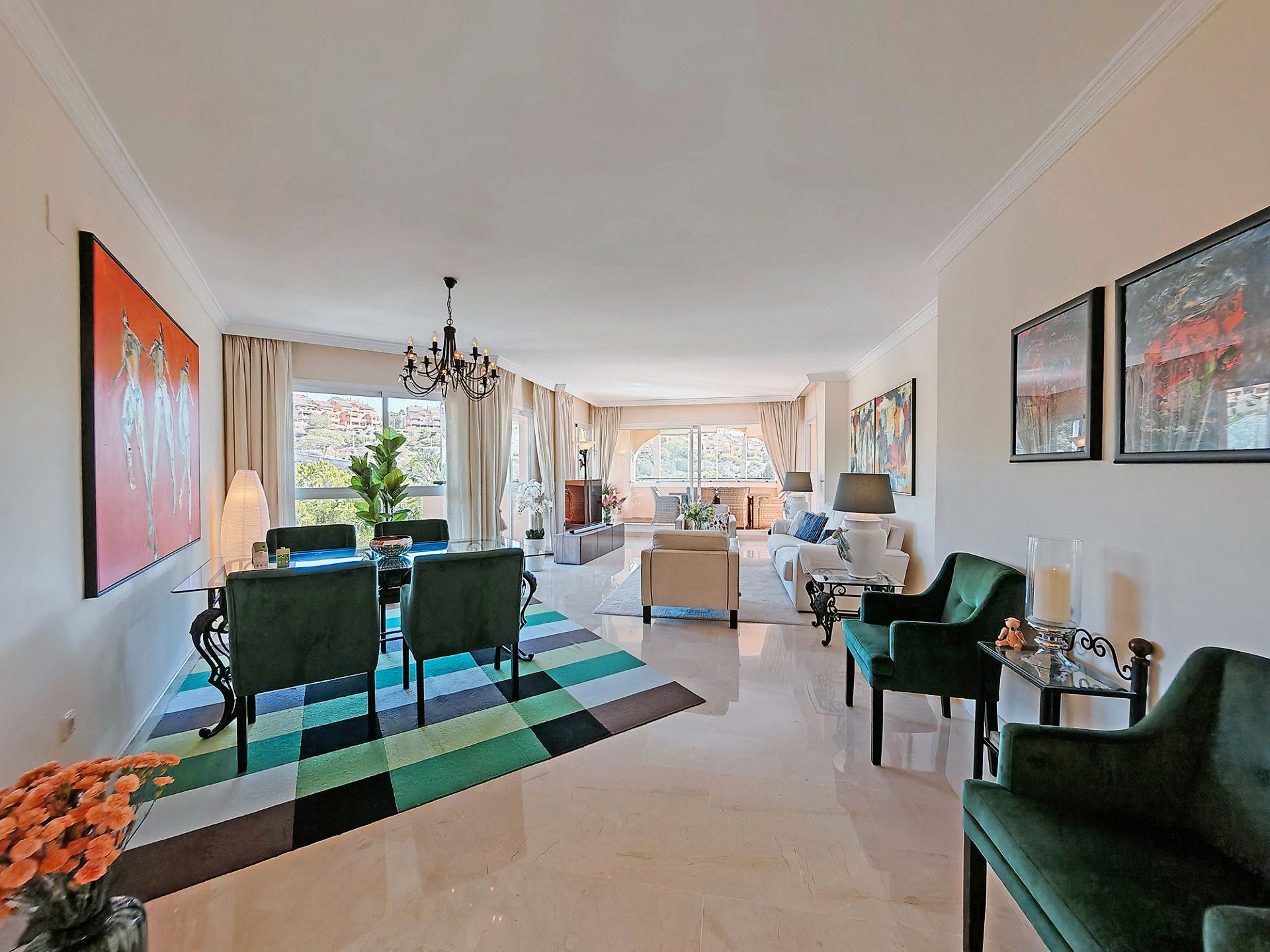 Sala d'estar de Apartament en venda en Marbella amb Aire condicionat, Terrassa i Traster