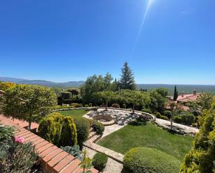 Jardí de Casa o xalet en venda en San Lorenzo de El Escorial amb Terrassa