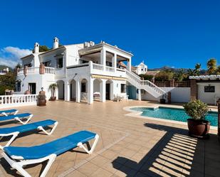 Vista exterior de Casa o xalet en venda en Frigiliana amb Aire condicionat, Jardí privat i Terrassa