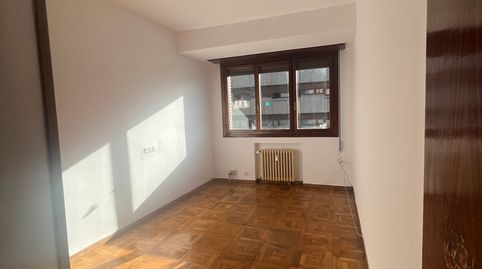 Photo 4 of Flat for rent in Calle Constantino Cabal, 7, Llamaquique, Oviedo