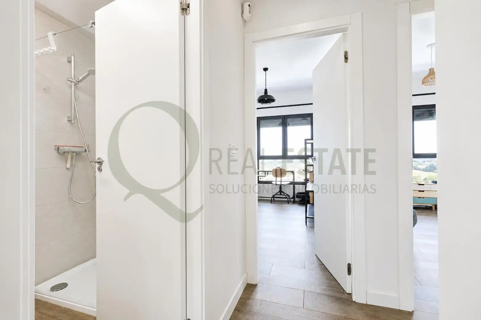 Ático en venta en Alicante / Alacant con Aire acondicionado, Calefacción y Jardín privado