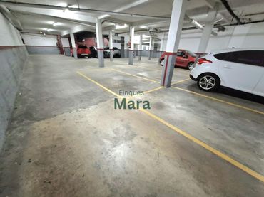 Individual en venda a Carrer Industria