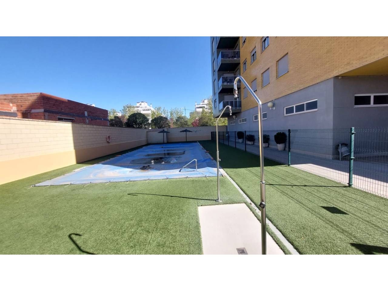 Piscina de Pis en venda en  Albacete Capital amb Aire condicionat, Calefacció i Piscina comunitària