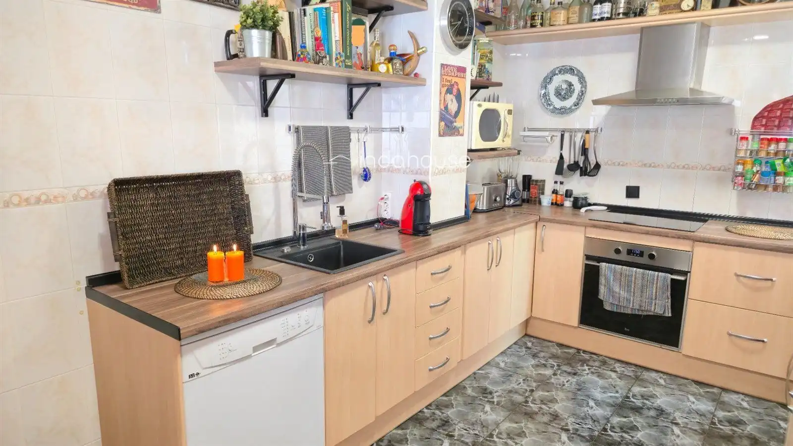 Maisonette zum Verkauf in MONTMATRE, Calvario