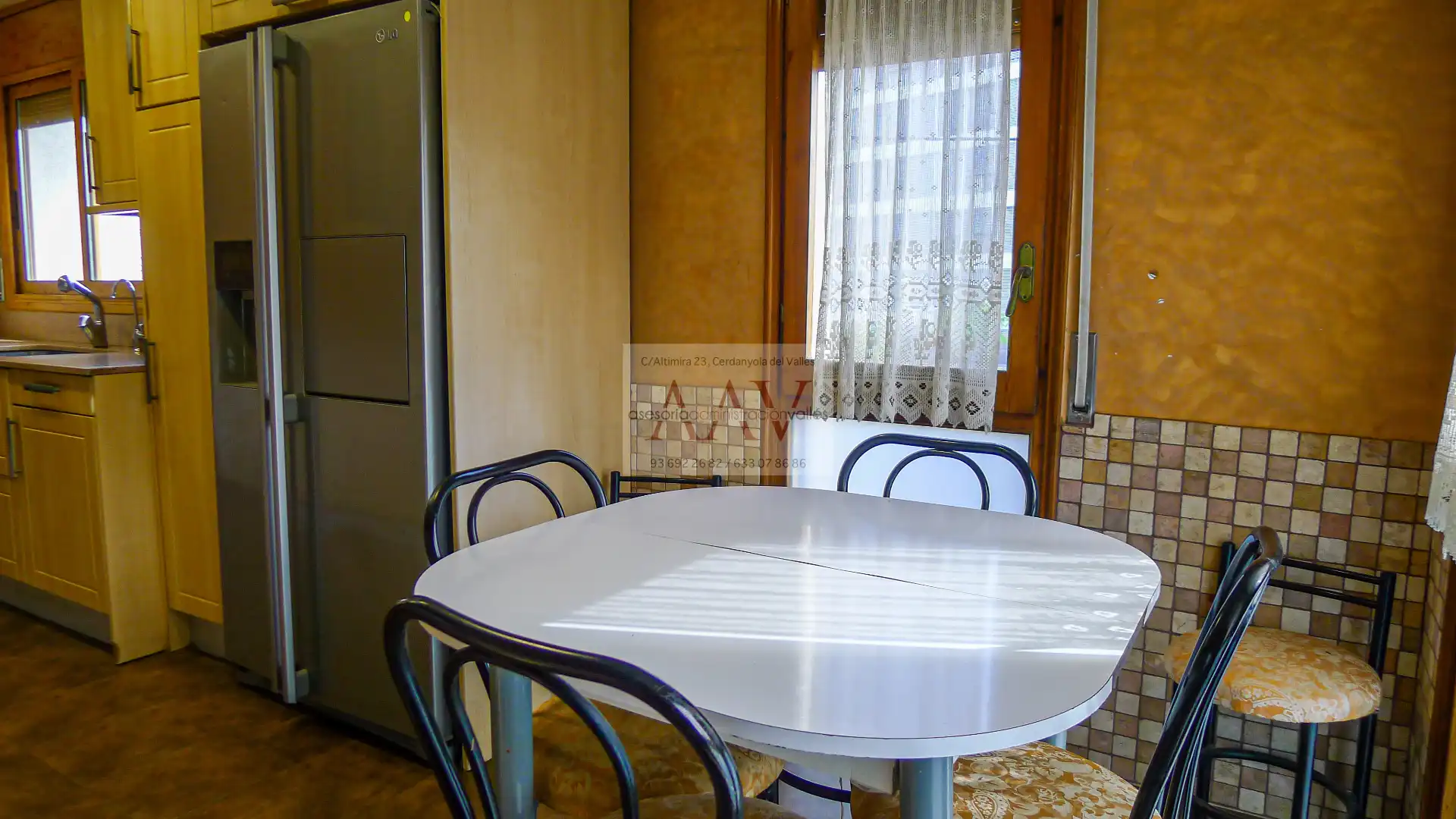 Cocina de Casa o chalet en venta en Cerdanyola del Vallès con Calefacción, Jardín privado y Terraza