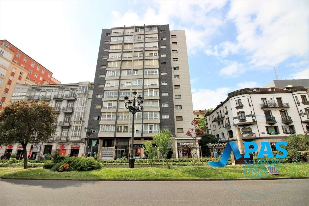 Flat for sale in Calle Don Pelayo, Centro - Ayuntamiento, Santander