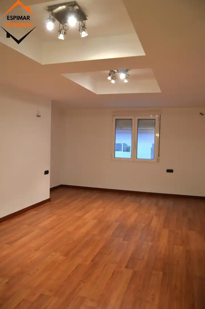 Büro zum Verkauf in Zaragoza