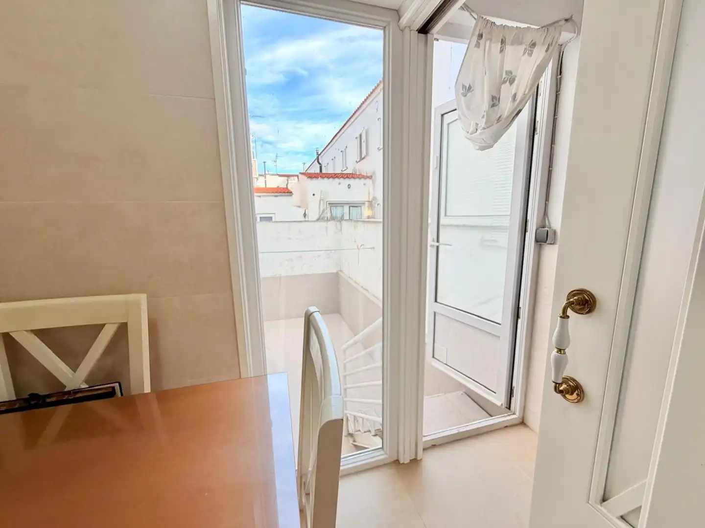 Terrassa de Casa adosada en venda en Oeste