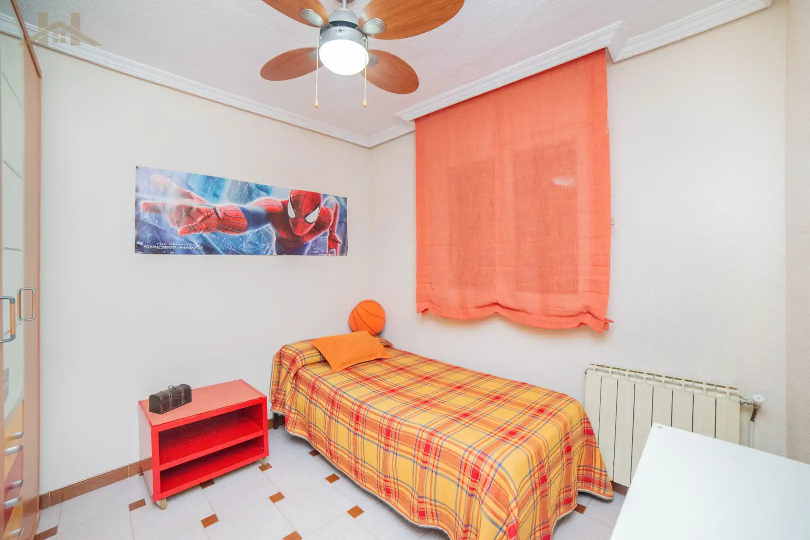 Bedroom of Houses for sale in Fuenlabrada  with Air Conditioner, Heating and Private garden