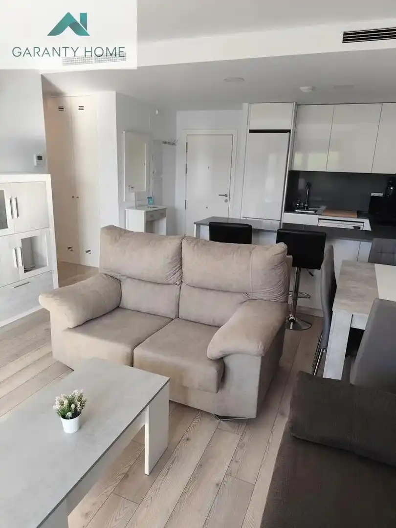 Sala de estar de Piso de alquiler en Vélez-Málaga con Aire acondicionado, Jardín privado y Terraza