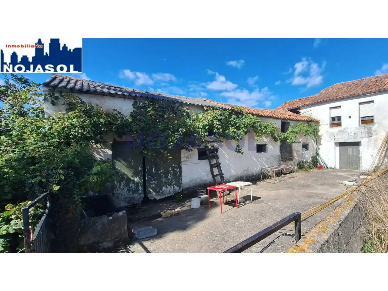 Vista exterior de Casa adosada en venta en Bareyo