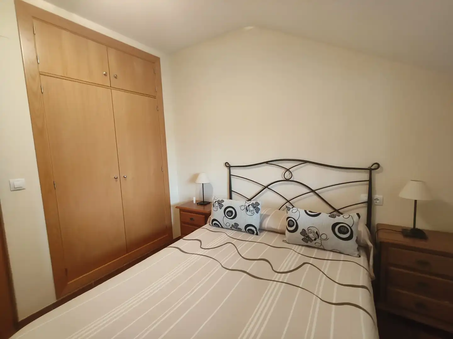 Bedroom of Attic for sale in Baza  with Furnished