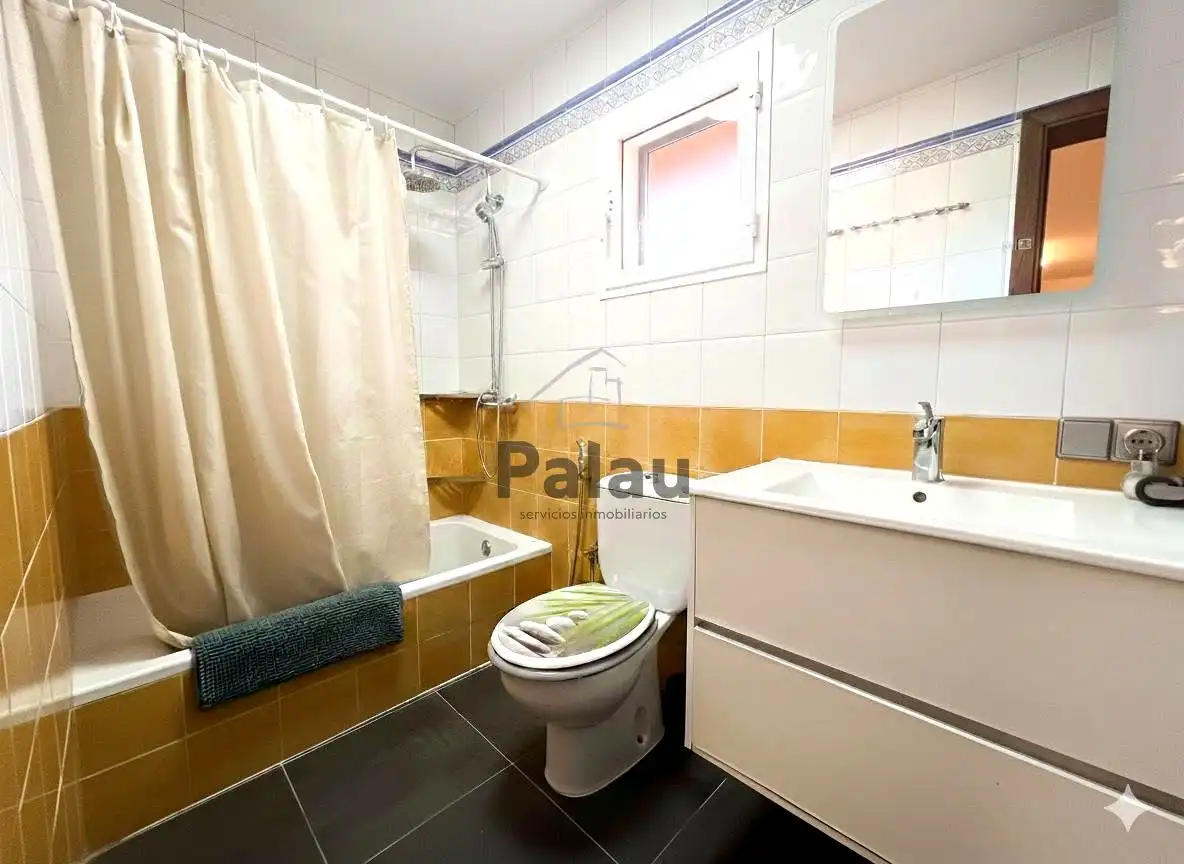 Bathroom of Study for sale in Ciutadella de Menorca  with Air Conditioner and Terrace