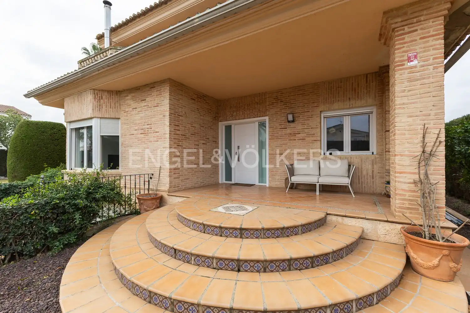 Houses for sale in L'Eliana  with Air Conditioner, Heating and Private garden