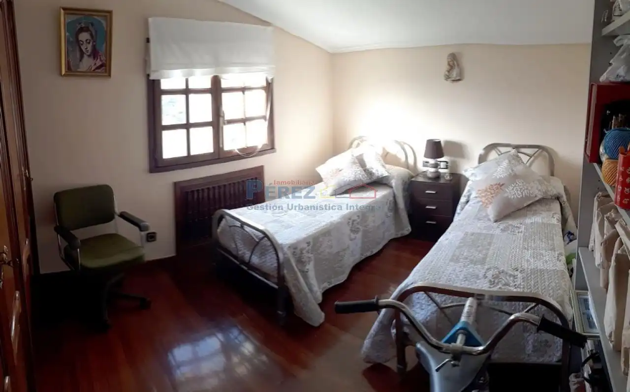 Habitación de Casa o chalet en venta en Fene con Calefacción, Jardín privado y Amueblado