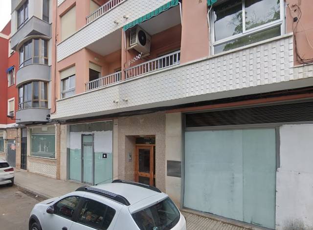 Local comercial en Alquiler en C/ Virgen del Lluch en Mont-Olivet