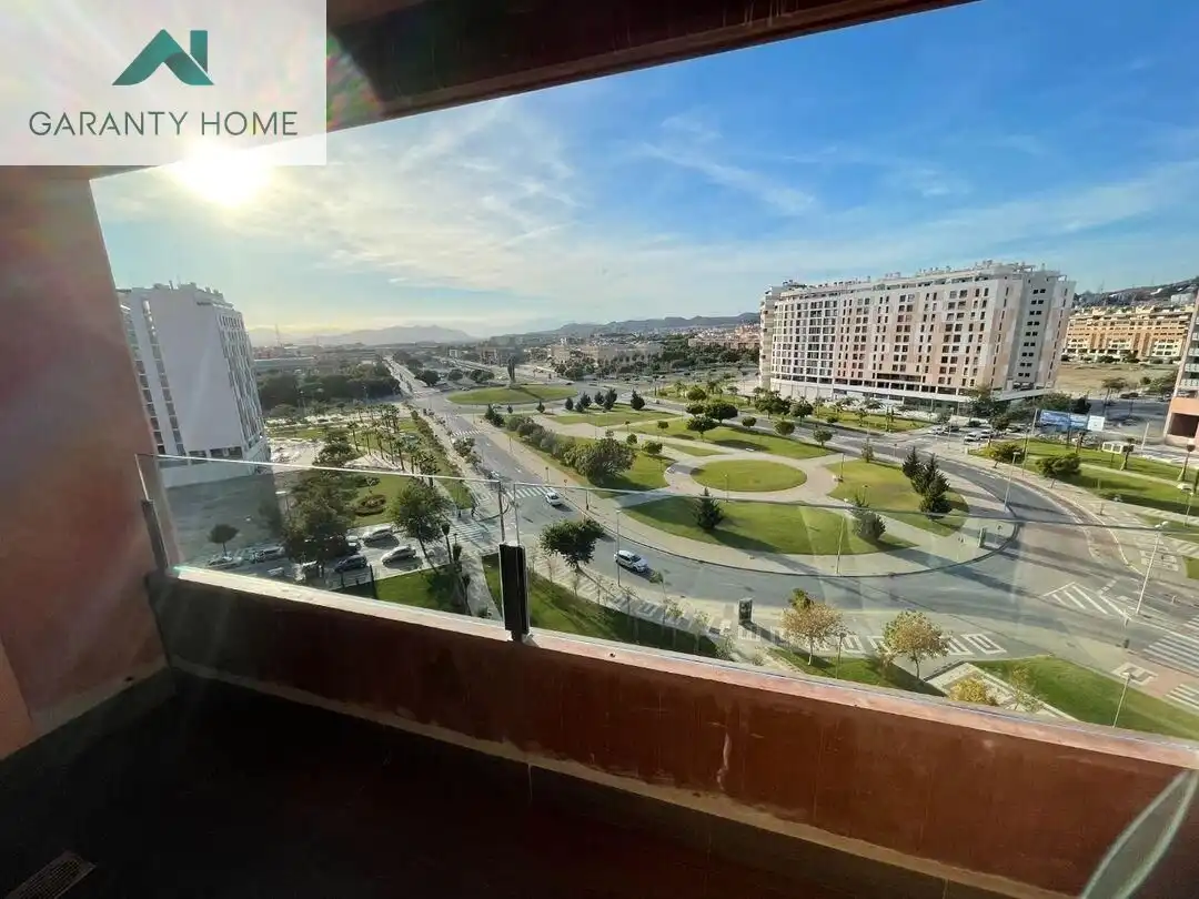 Vista exterior de Pis de lloguer en Málaga amb Aire condicionat, Calefacció i Jardí privat