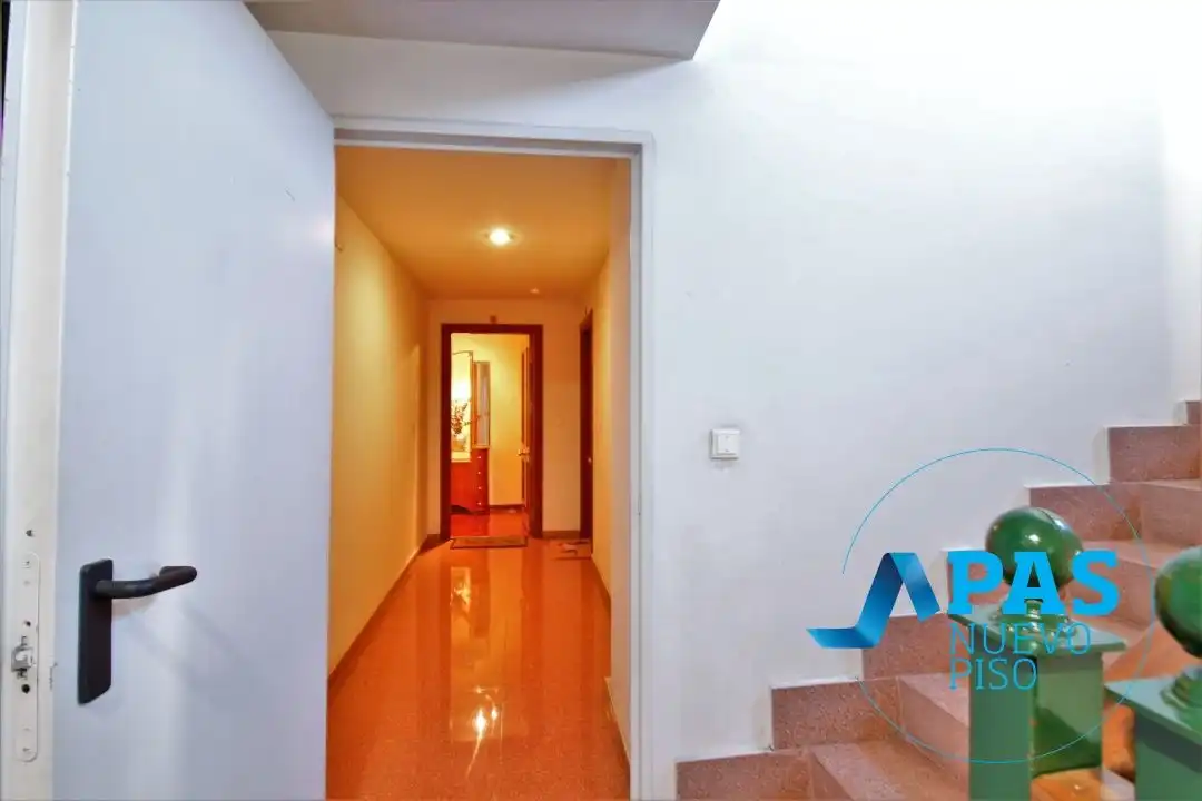 Flat for sale in Calle Justicia, Cuatro Caminos