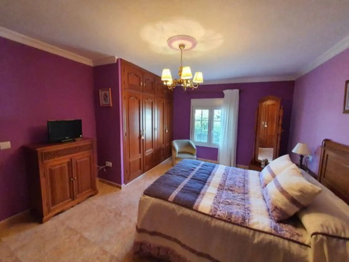 Bedroom of Commercial properties for sale in Yunquera  with Air Conditioner