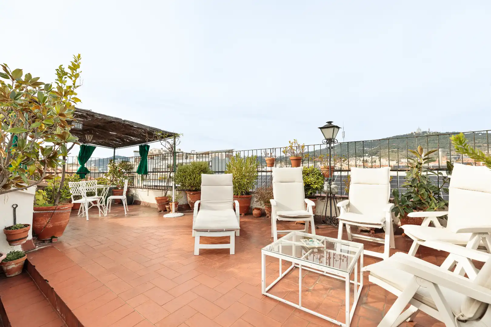 Penthouse with terrace for sale in Ronda del General Mitre