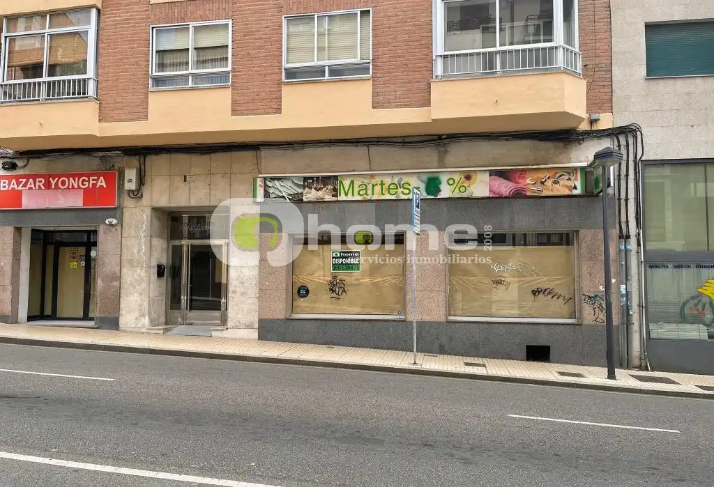 Local comercial en venda a Avenida de Portugal 11, imagen 2
