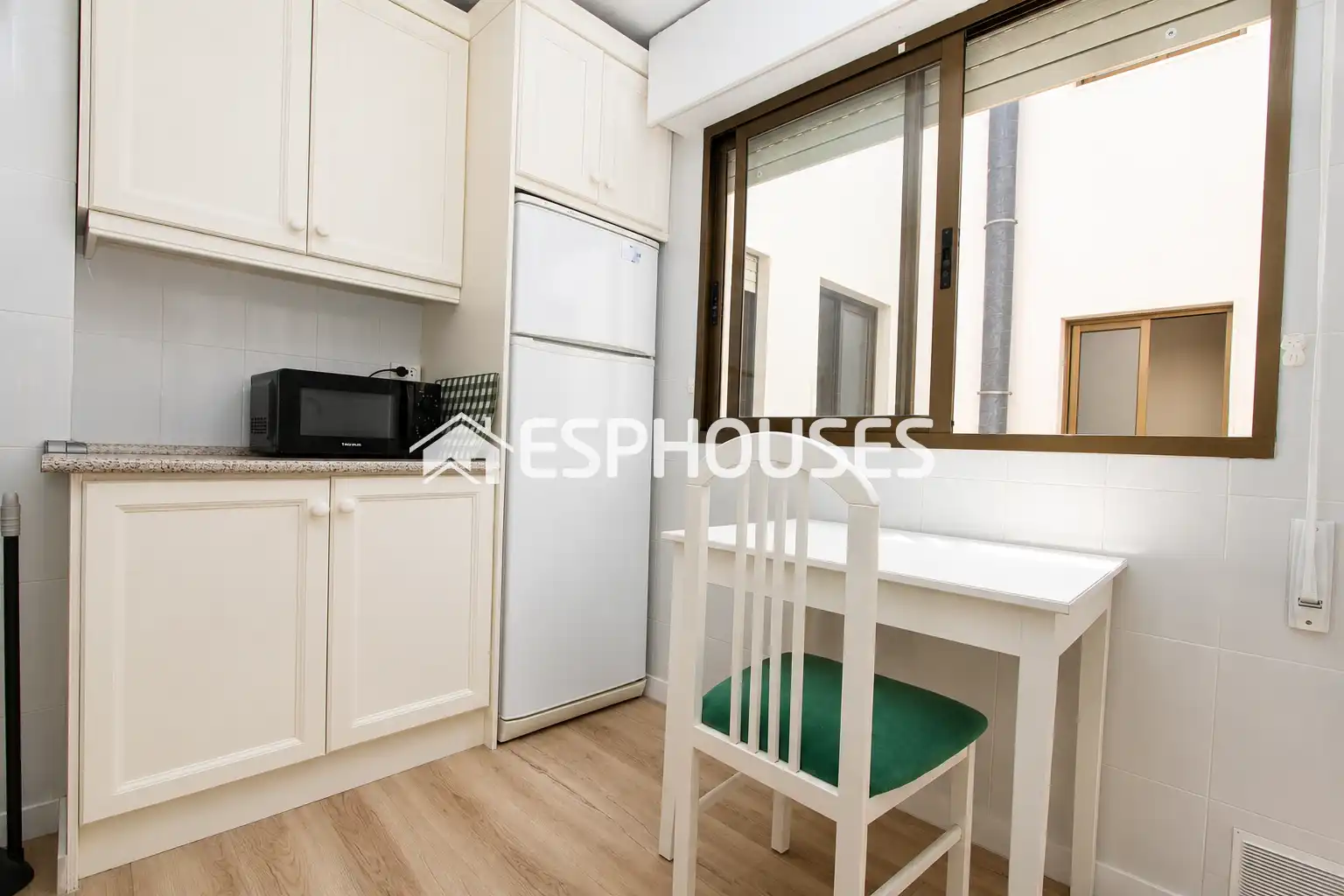 Apartment with terrace for sale in Guardamar Playa, imagen 9