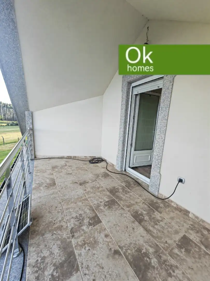 Terrassa de Casa o xalet en venda en Melide amb Calefacció, Jardí privat i Parquet