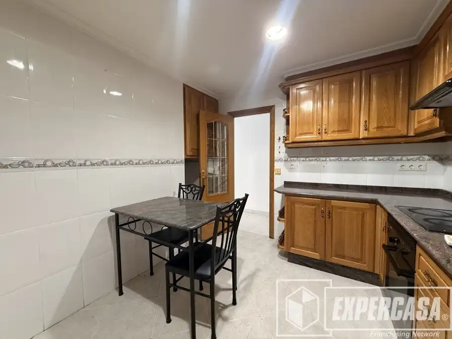 Cuina de Pis en venda en Riba-roja de Túria amb Aire condicionat i Terrassa