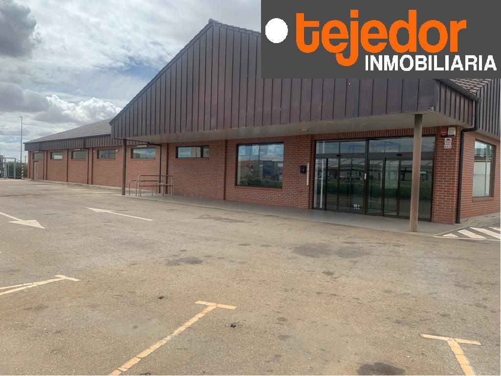 Vista exterior de Nau industrial en venda en Benavente