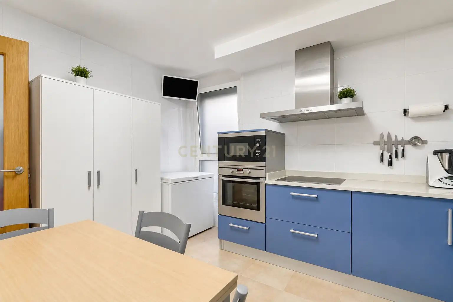 Cocina de Dúplex en venta en Irun  con Trastero, Horno y Lavadora