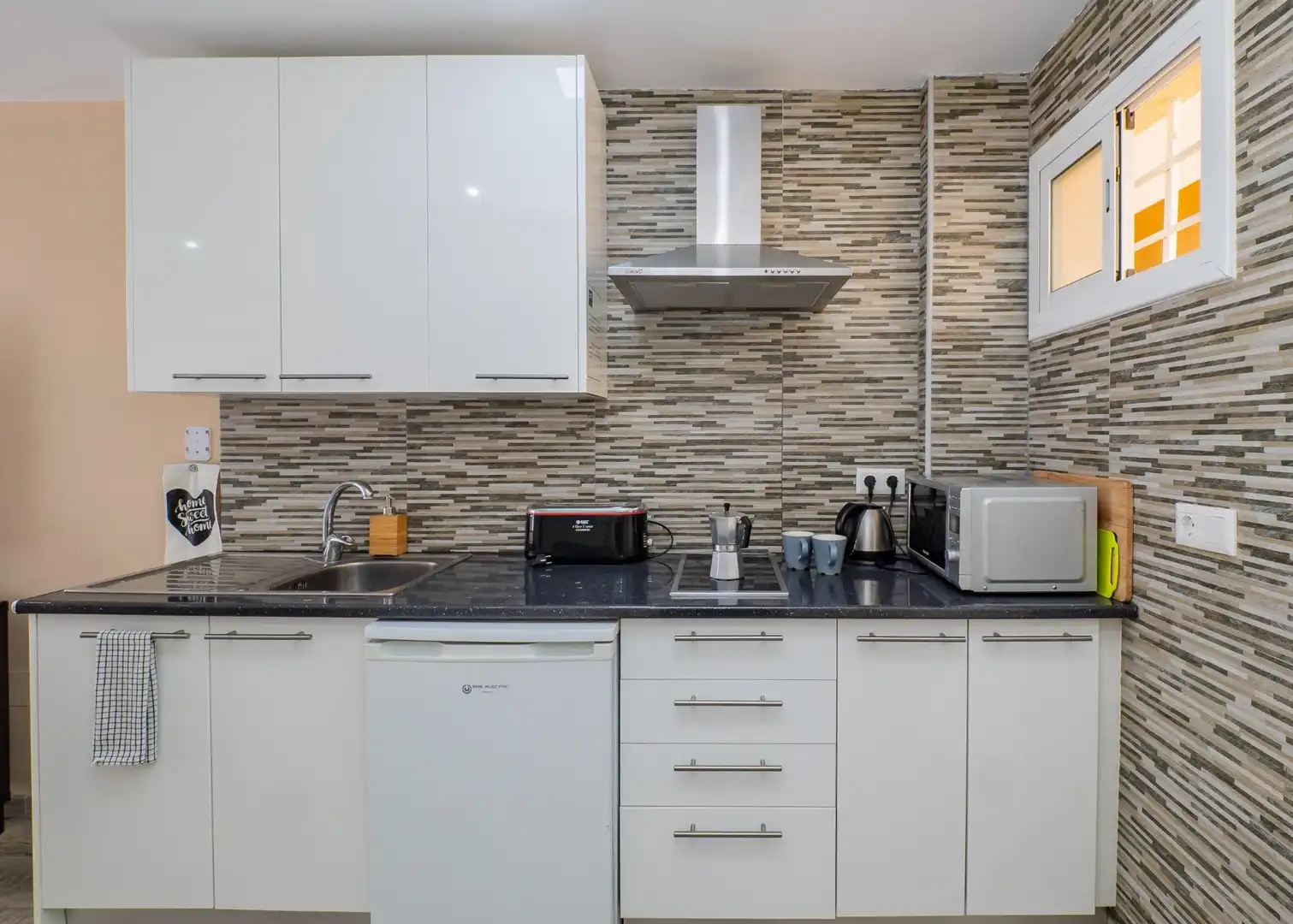 Cocina de Estudio en venta en Benalmádena con Aire acondicionado, Jardín privado y Amueblado