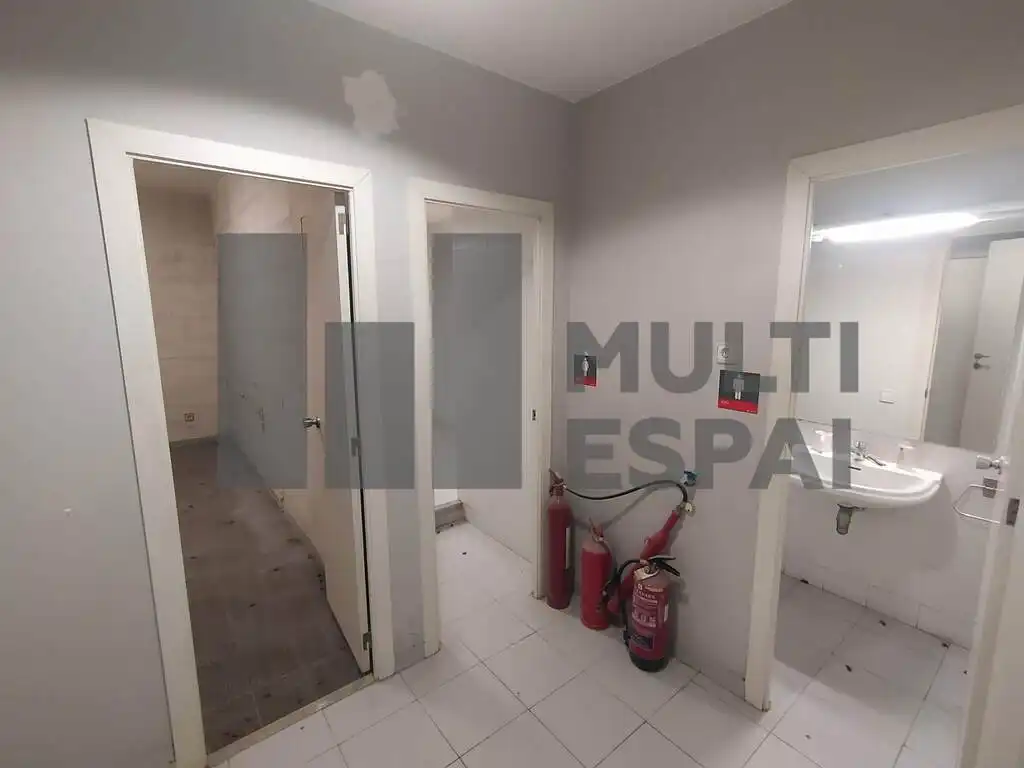 Business premises to rent in Carrer de Calàbria, imagen 23