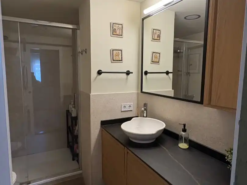 Badezimmer von Wohnung zum Verkauf in Medio Cudeyo mit Balkon