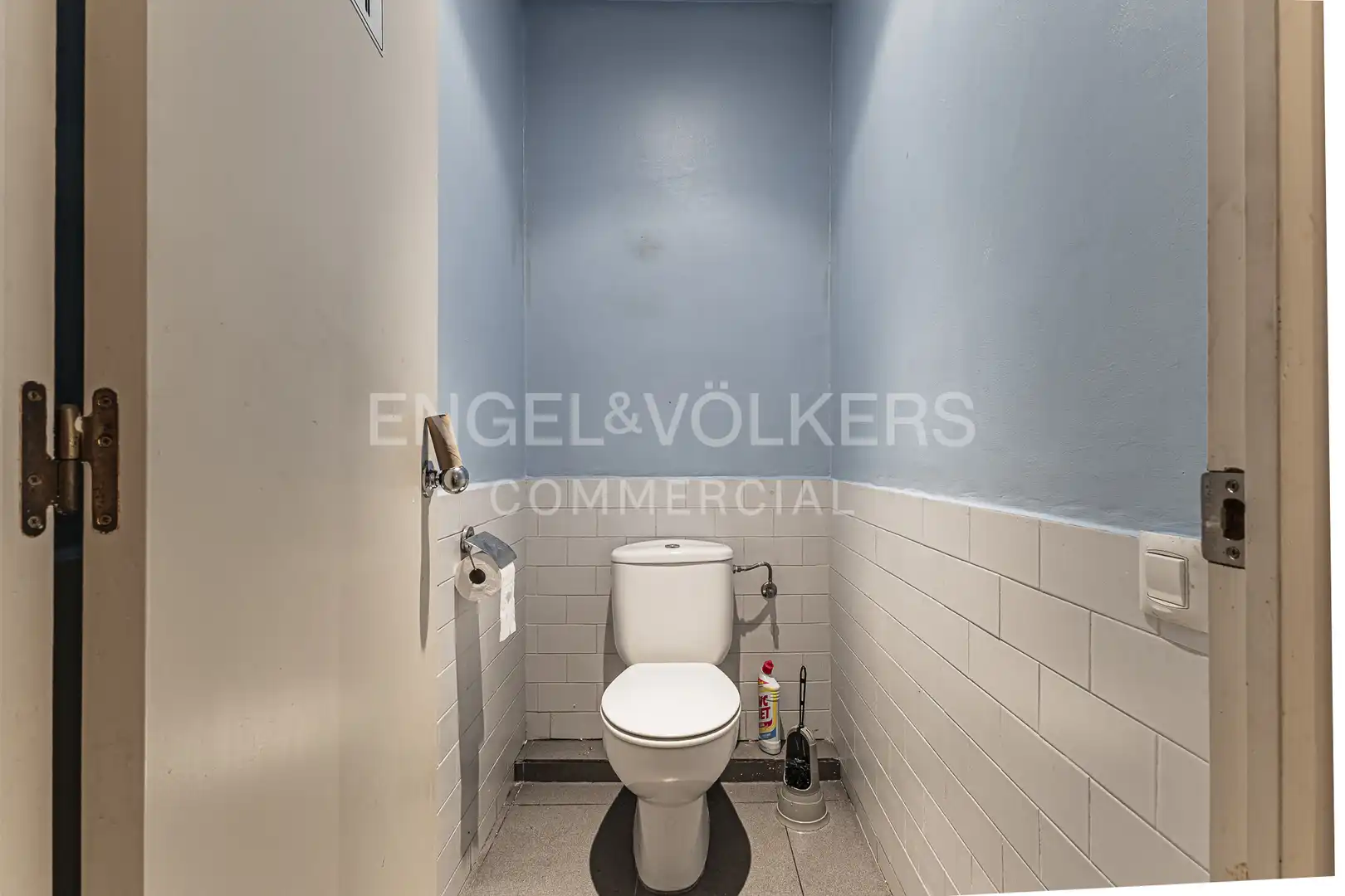 Badezimmer von Geschaftsraum zum Verkauf in Barcelona