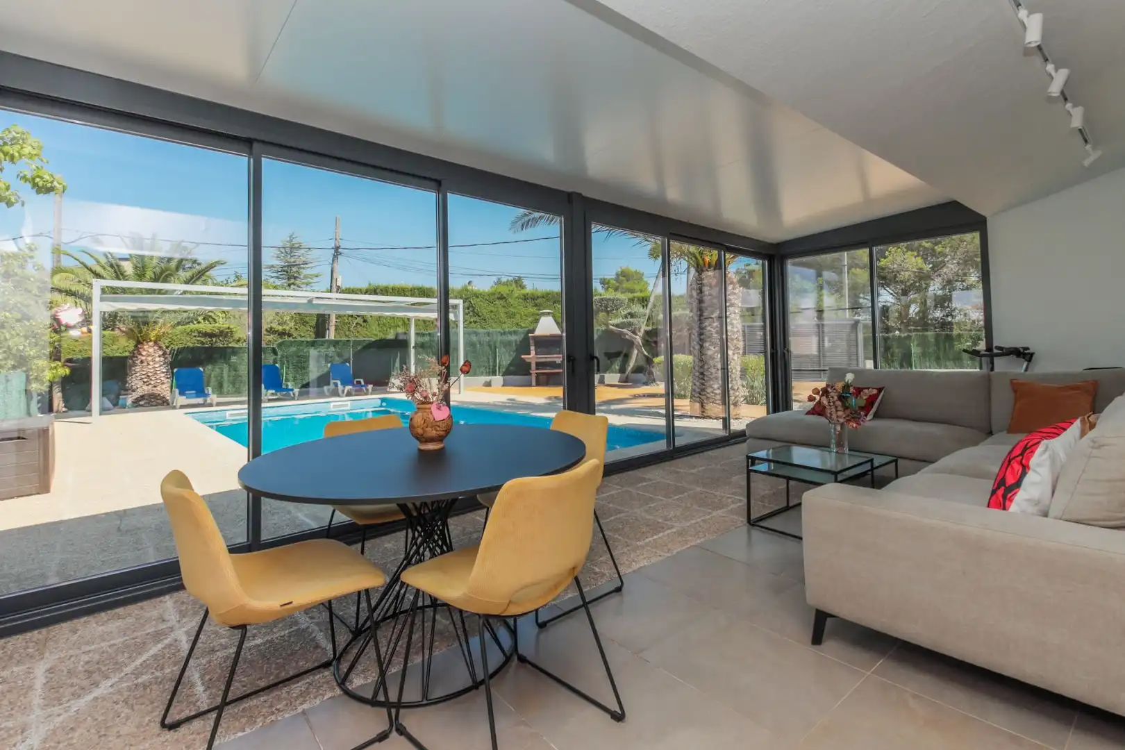 Casa con piscina en venta en Urbanitzacions, imagen 8