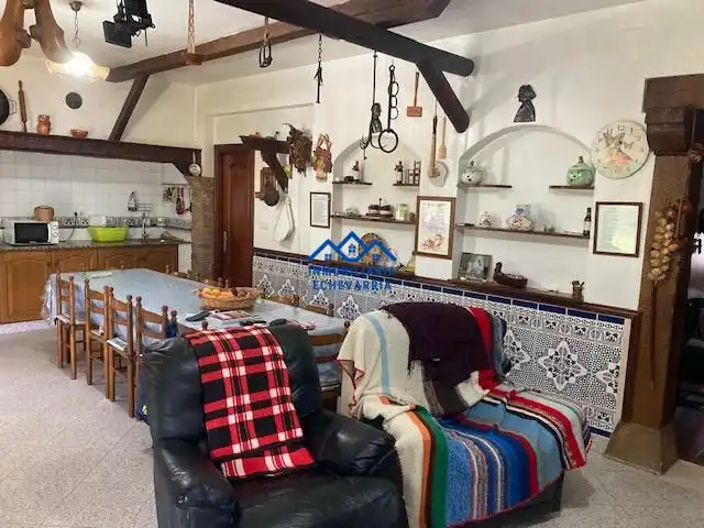 Menjador de Casa o xalet en venda en Muskiz amb Calefacció i Traster