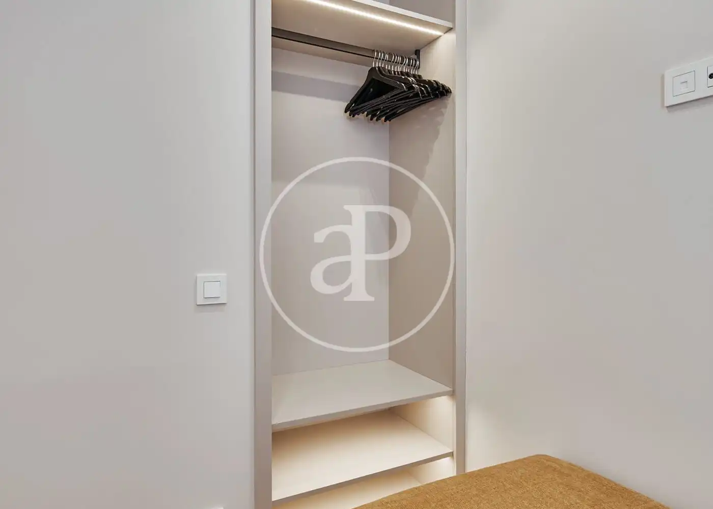 Bedroom of Flat for sale in Madrid  with Air Conditioner, Heating and Furnished
