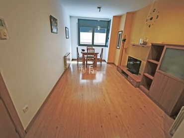 Apartment with balcony for sale in Calle Comerç