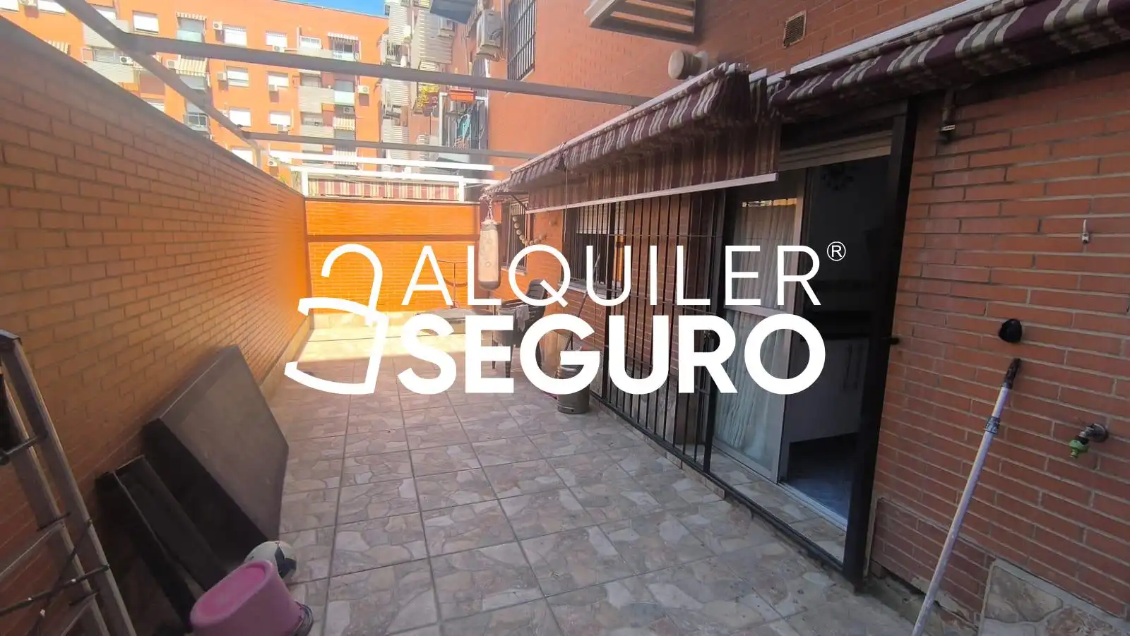 Exterior view of Flat for rent in Sevilla  with Air Conditioner and Furnished