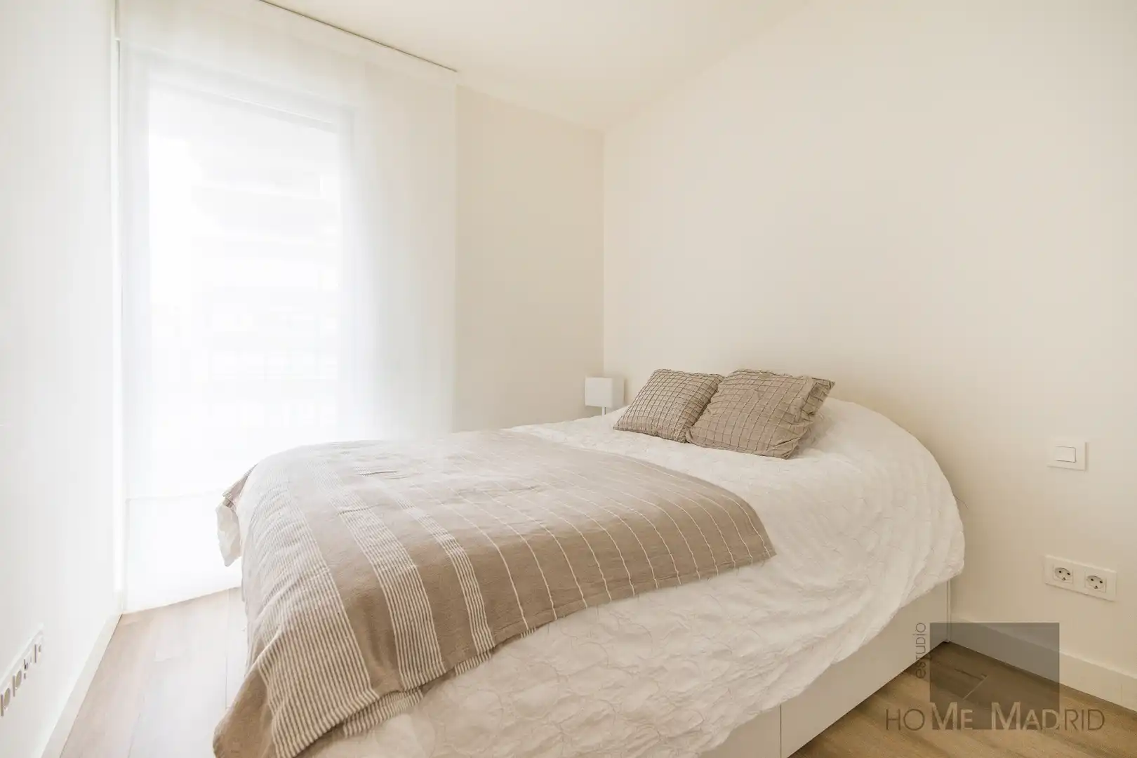 Bedroom of Flat for sale in Madrid  with Air Conditioner, Heating and Parquet flooring