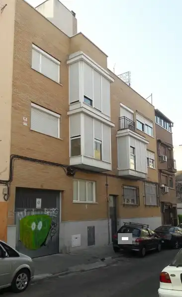 Aparcament amb ascensor en venda a C/ Peña de la Atalaya