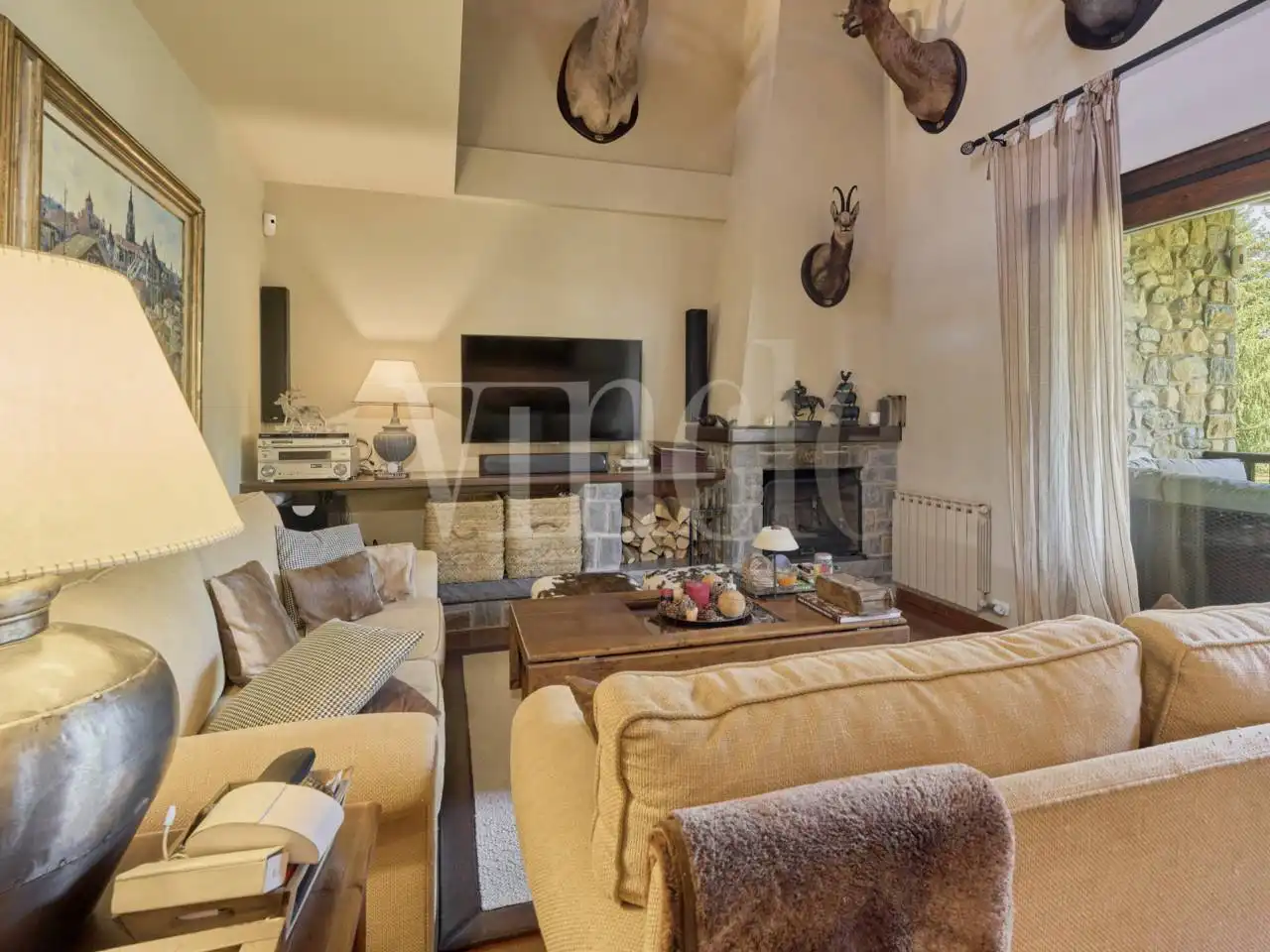 Duplexes for sale in Das