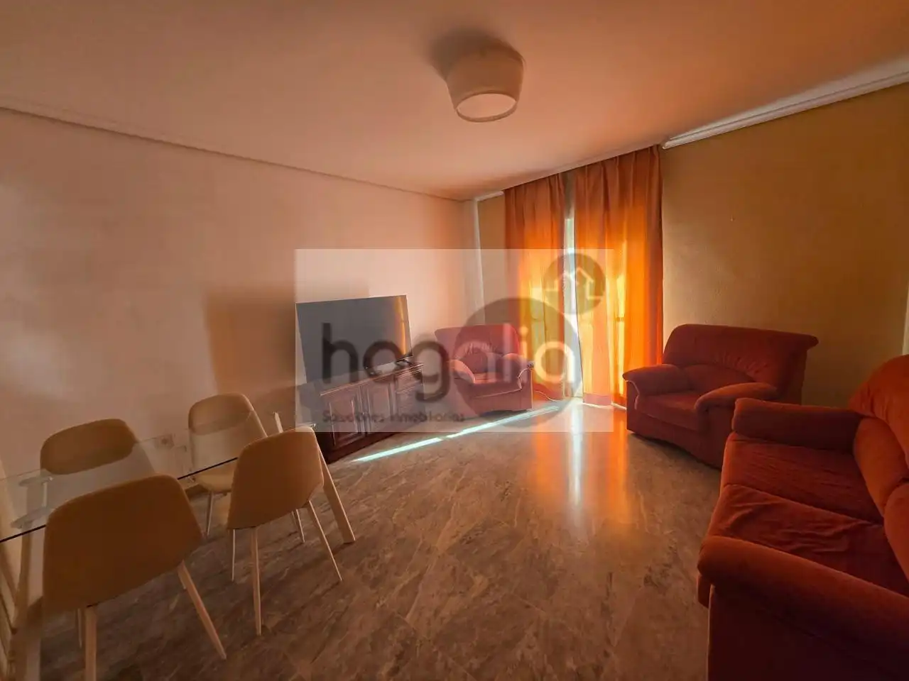 Living room of Flat for rent in Sevilla  with Air Conditioner, Terrace and Swimming Pool
